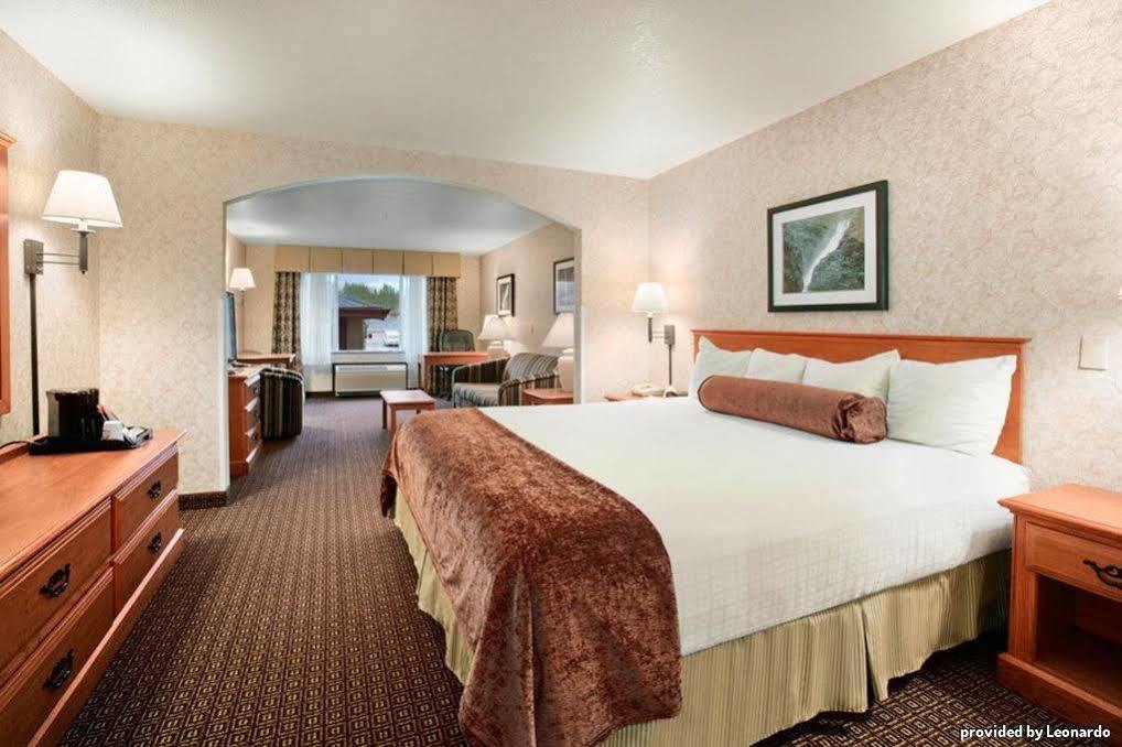 Best Western PLUS Cascade Inn&Suites Troutdale Zimmer foto